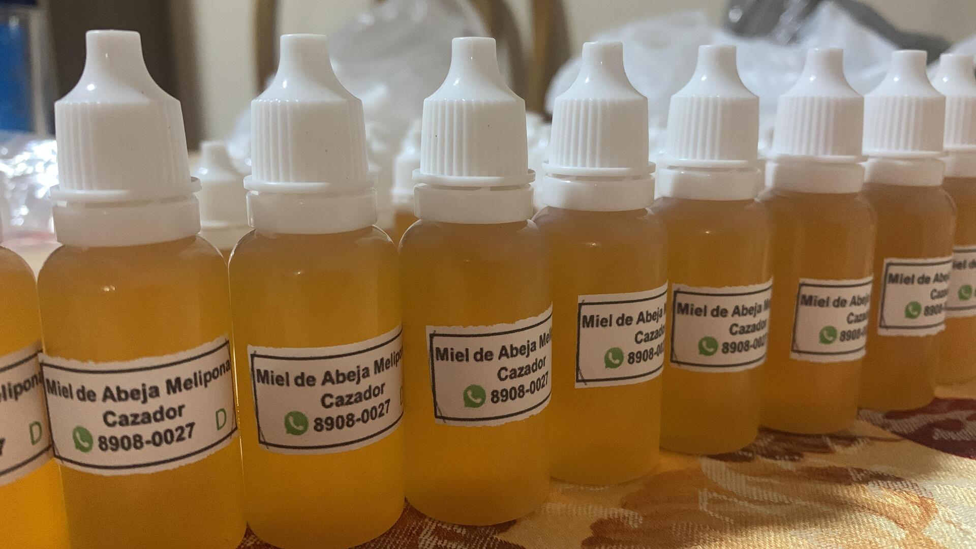 envases pequeños de miel